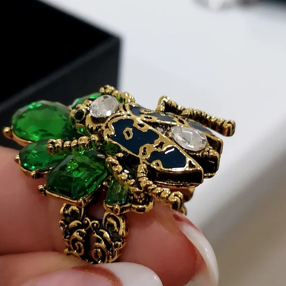 SJ Gold Ornate Ring - Picture 6 of 9